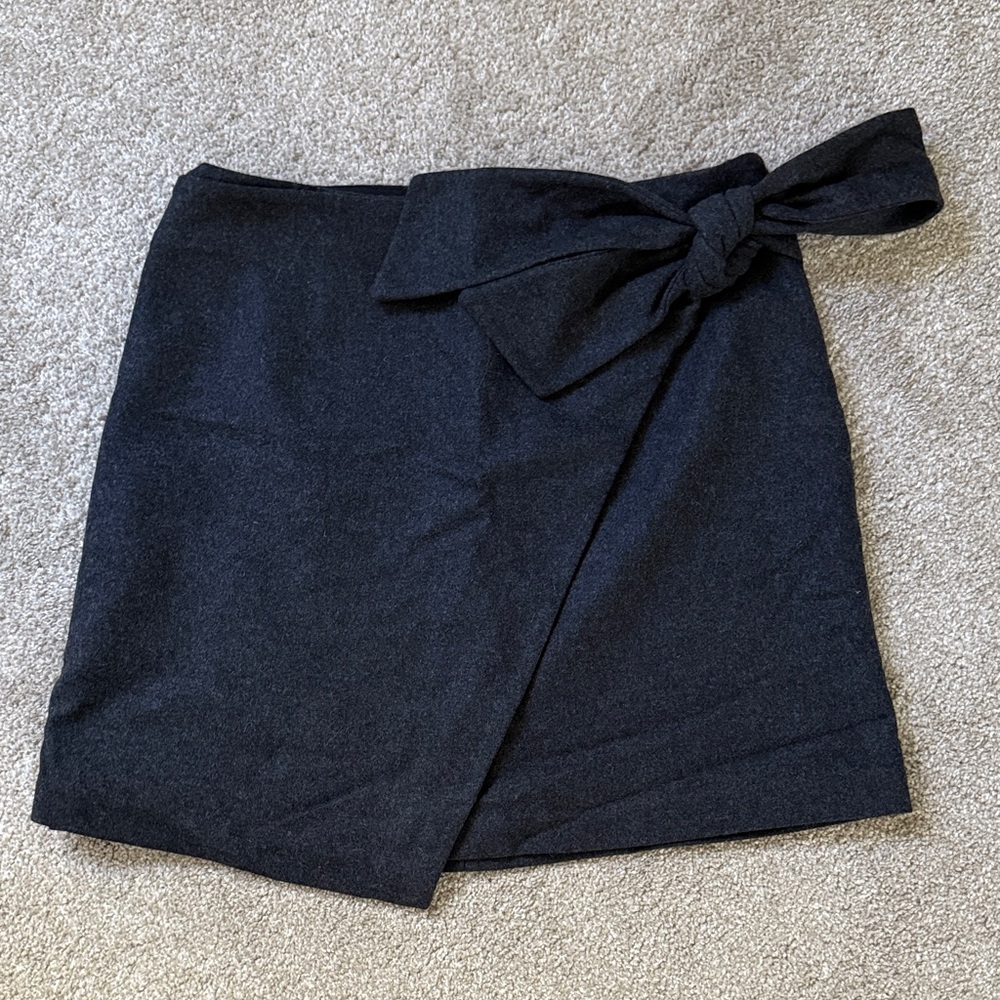 Wilfred Dark Charcoal Mini Skirt with Bow